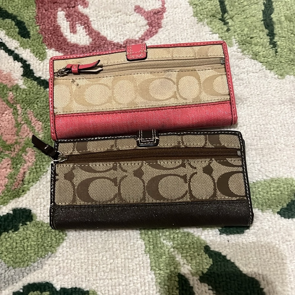 Two coach wallets - Picture 2 of 3